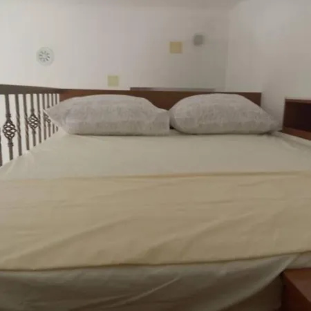 Niva Apartment